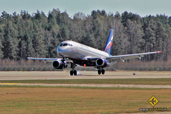 Sukhoi SSJ-100-95B Superjet 100 (RRJ-95B)